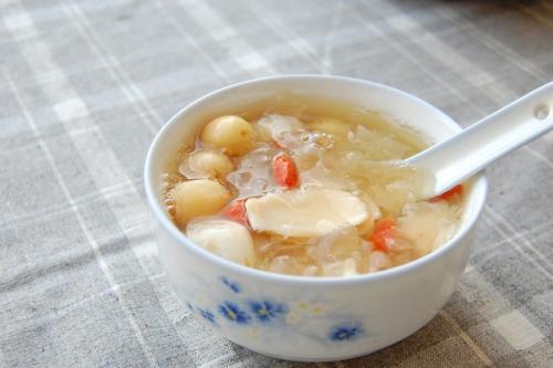 美瑞嘉年养老院煮的薏仁红豆汤